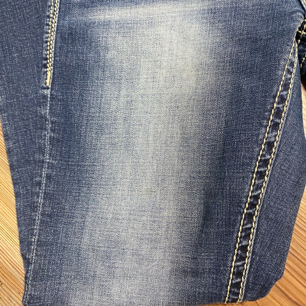 4/$15 Daytrip Lynx Bootcut Jeans - Picture 11 of 14